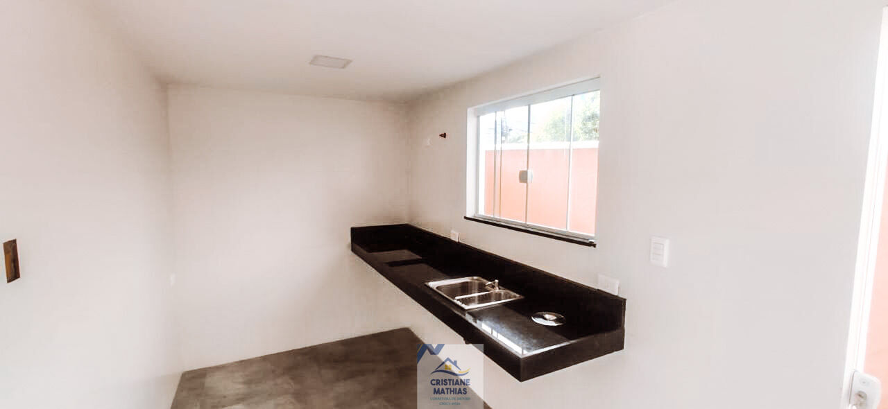 Casa à venda com 2 quartos, 70m² - Foto 5