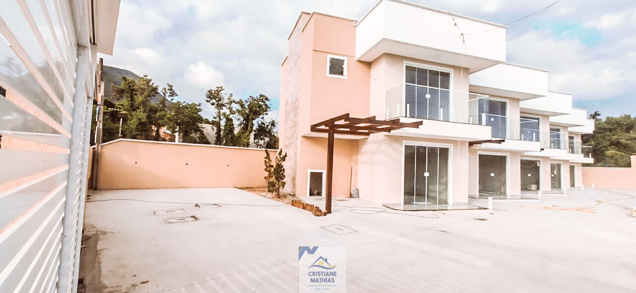 Casa à venda com 2 quartos, 70m² - Foto 9