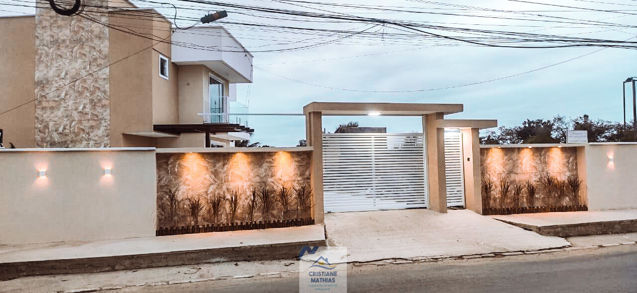 Casa à venda com 2 quartos, 70m² - Foto 2
