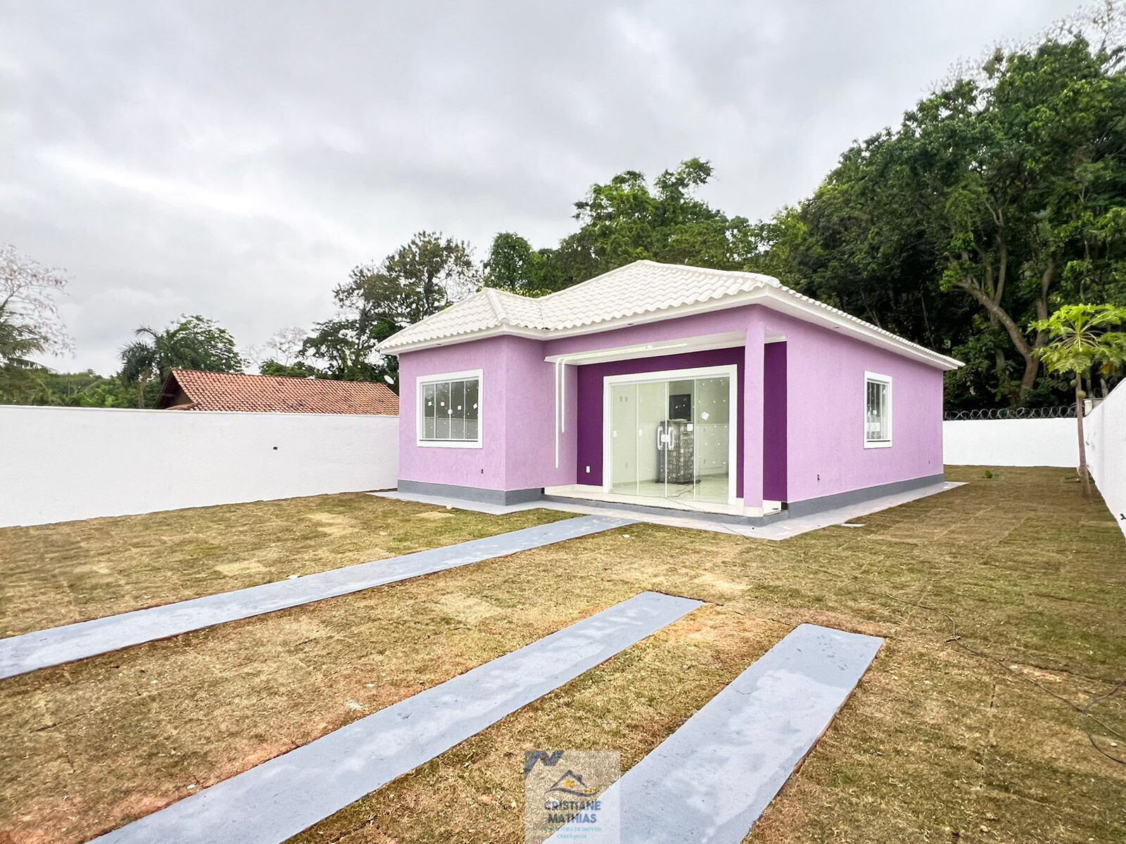 Casa à venda com 2 quartos, 104m² - Foto 2