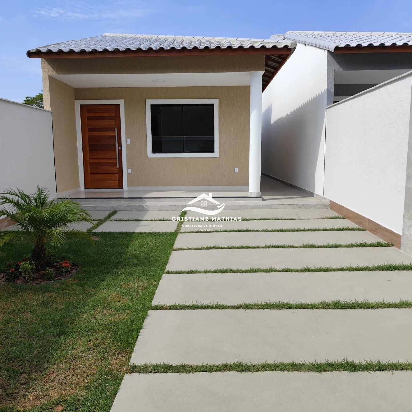 Casa à venda com 2 quartos, 82m² - Foto 1