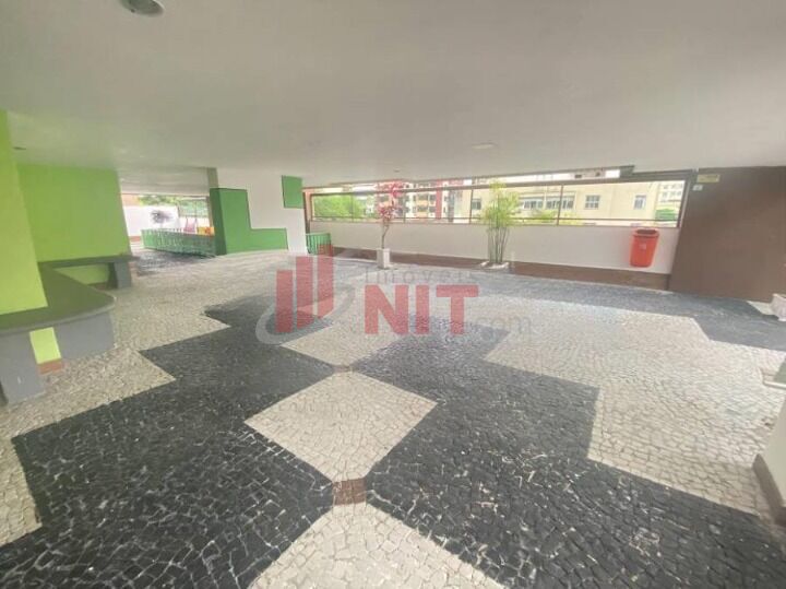 Apartamento à venda com 2 quartos, 70m² - Foto 27