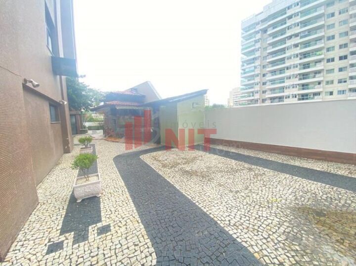 Apartamento à venda com 2 quartos, 70m² - Foto 28