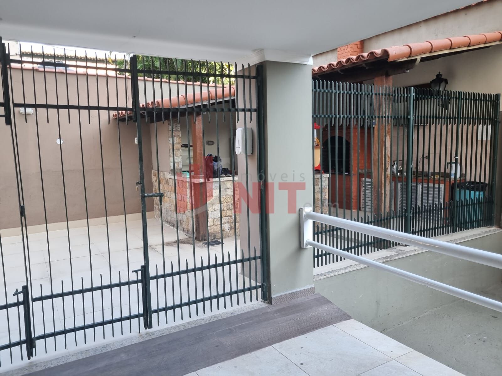 Apartamento à venda com 2 quartos, 65m² - Foto 47