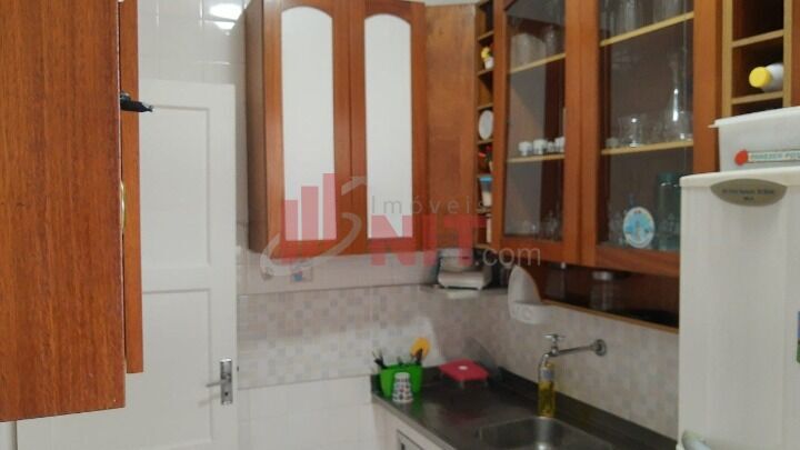 Apartamento à venda com 2 quartos, 80m² - Foto 13