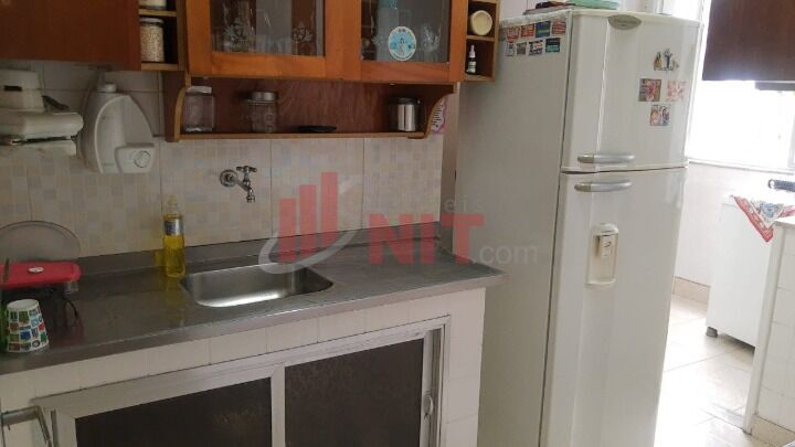 Apartamento à venda com 2 quartos, 80m² - Foto 11