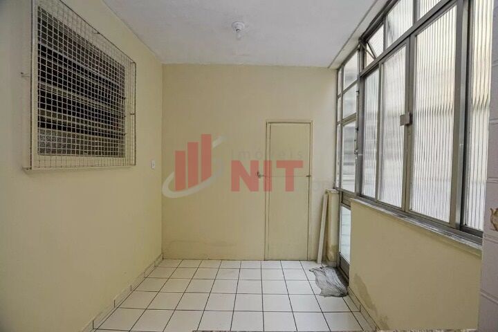 Apartamento à venda com 2 quartos, 110m² - Foto 9