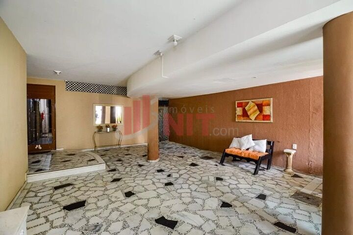 Apartamento à venda com 2 quartos, 110m² - Foto 2