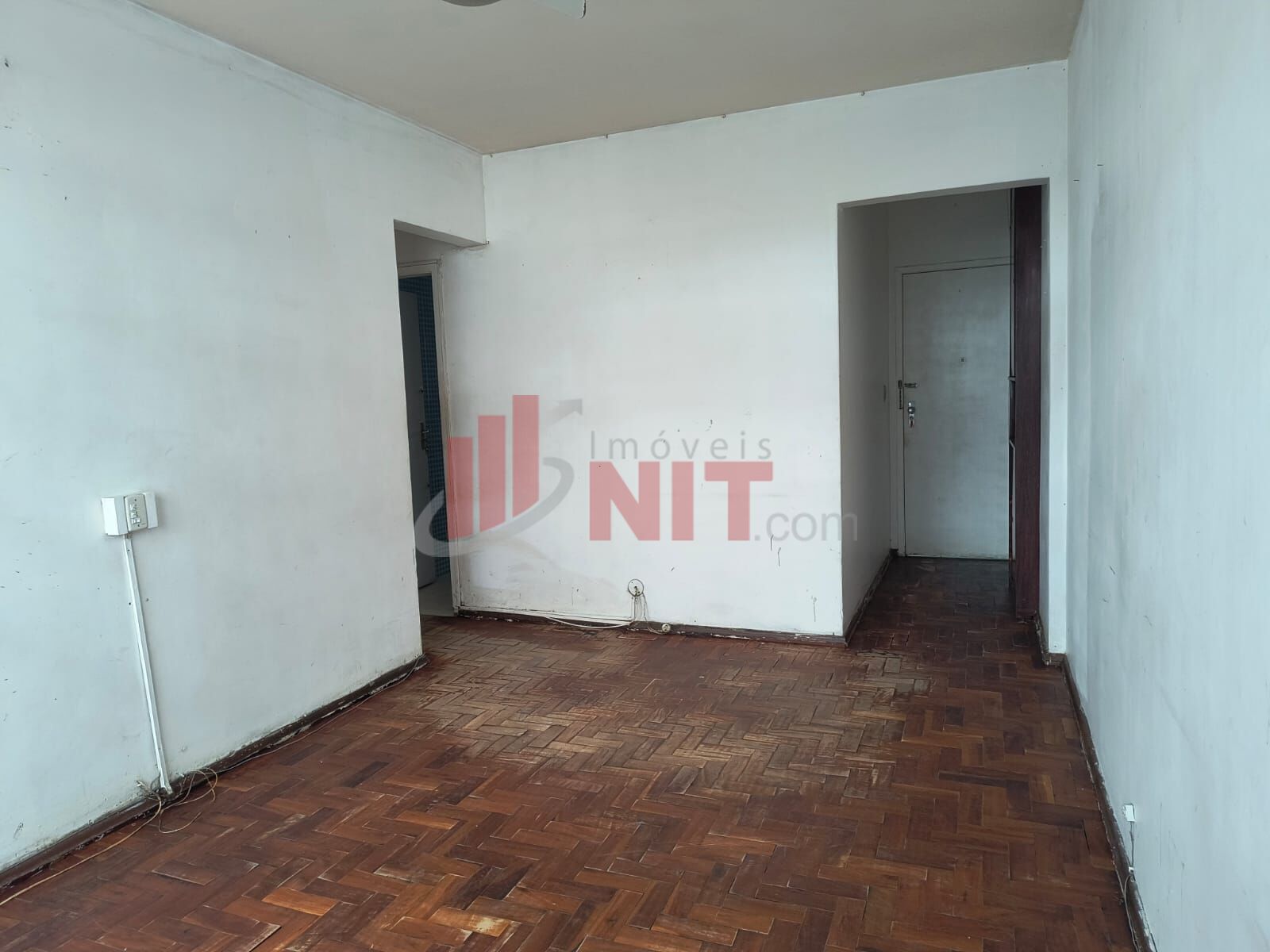 Apartamento à venda com 3 quartos, 105m² - Foto 4