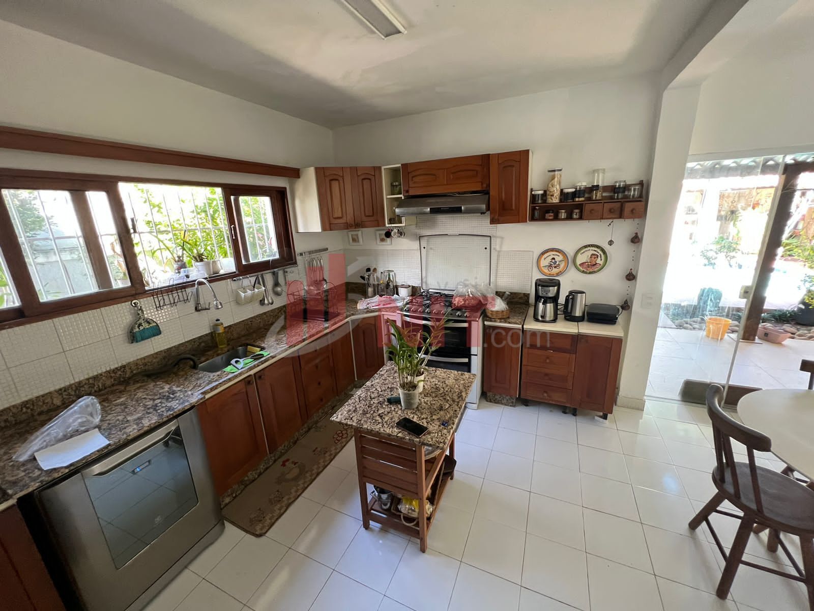 Casa à venda com 4 quartos, 270m² - Foto 15