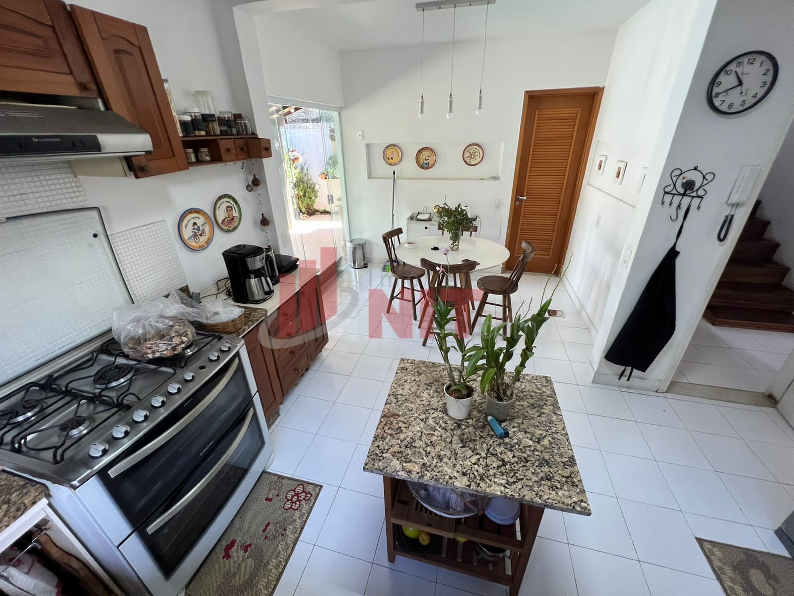 Casa à venda com 4 quartos, 270m² - Foto 12