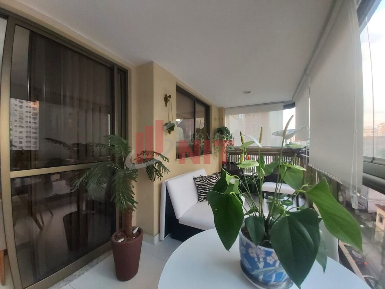 Apartamento à venda com 2 quartos, 87m² - Foto 5