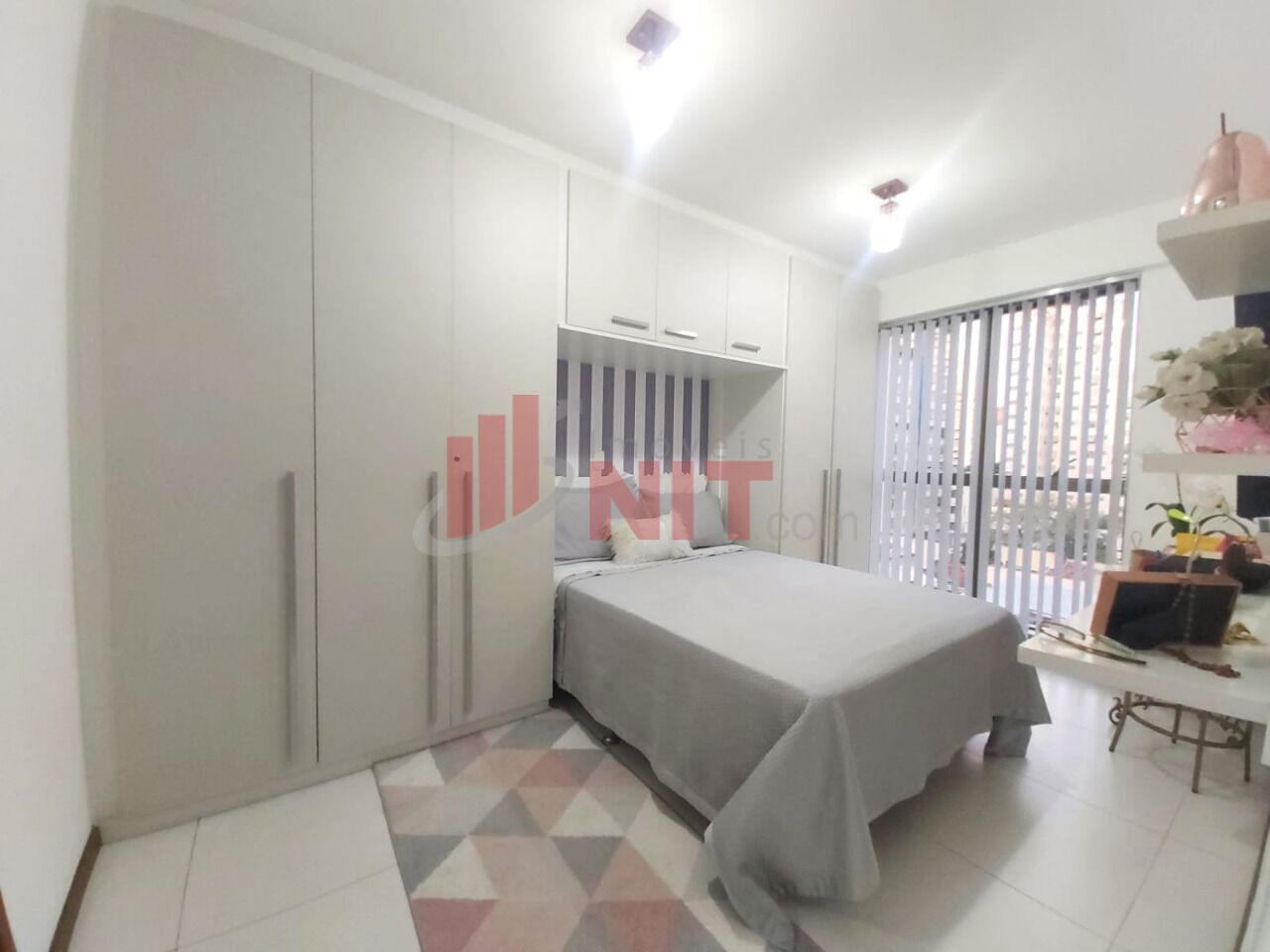 Apartamento à venda com 2 quartos, 87m² - Foto 18