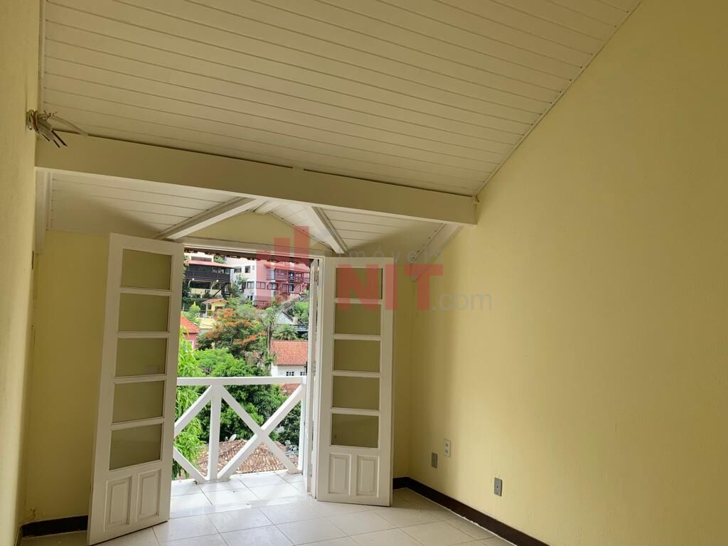 Casa de Condomínio à venda com 3 quartos, 200m² - Foto 17