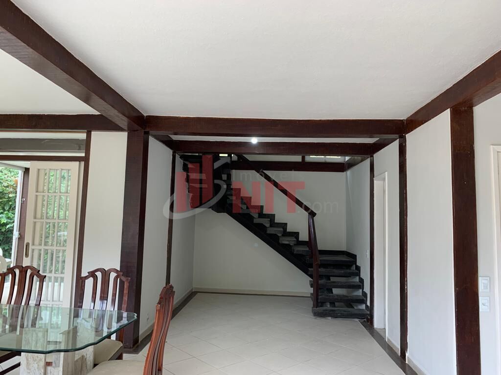 Casa de Condomínio à venda com 3 quartos, 200m² - Foto 13