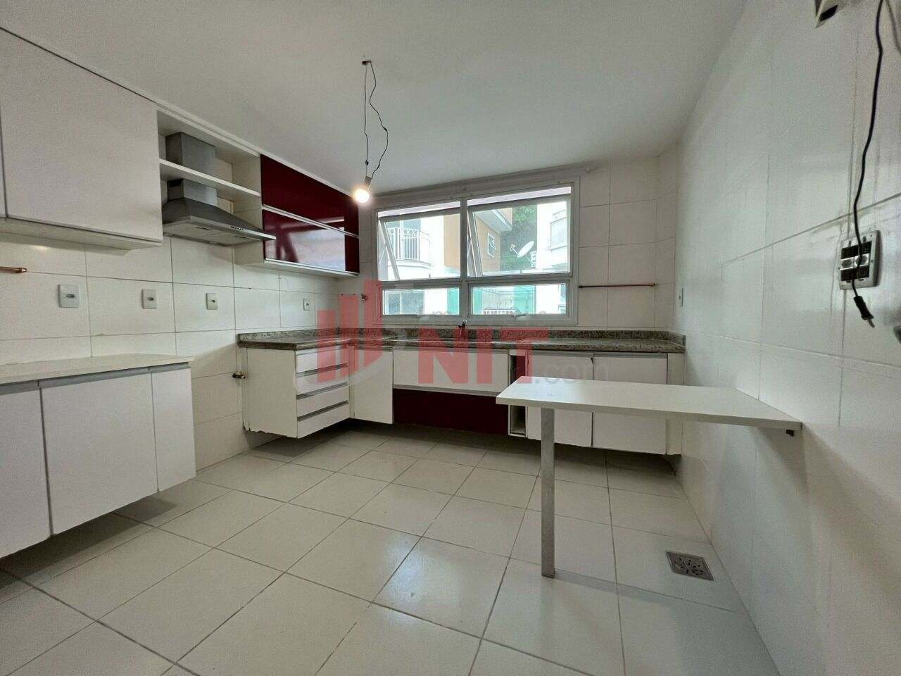 Casa de Condomínio à venda com 4 quartos, 160m² - Foto 30