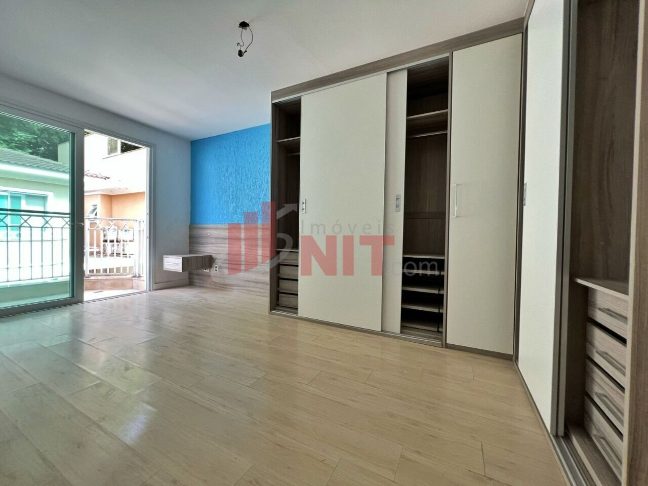 Casa de Condomínio à venda com 4 quartos, 160m² - Foto 11