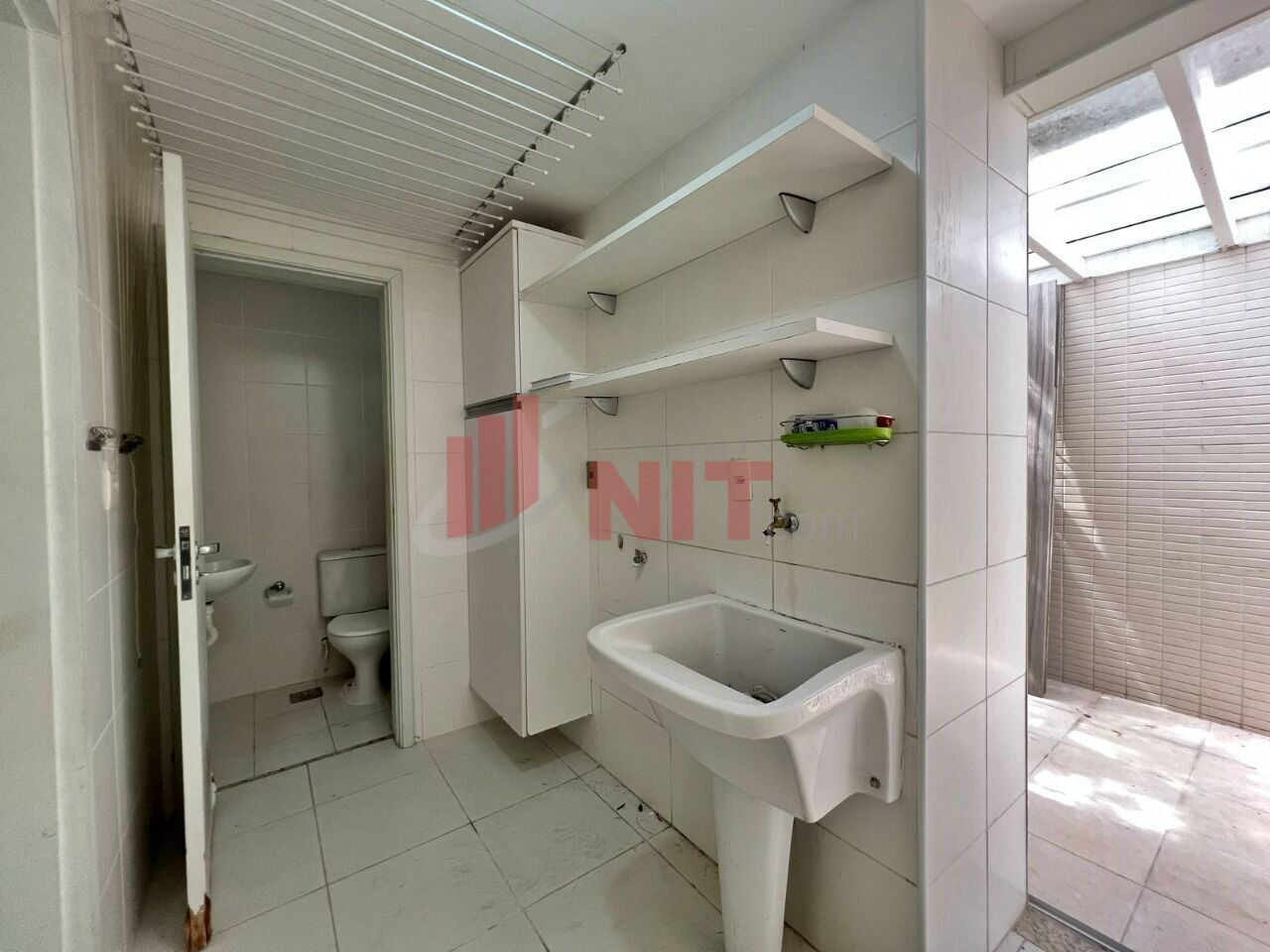 Casa de Condomínio à venda com 4 quartos, 160m² - Foto 23