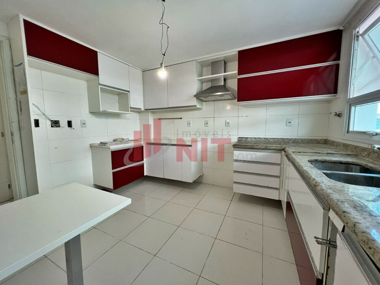 Casa de Condomínio à venda com 4 quartos, 160m² - Foto 22