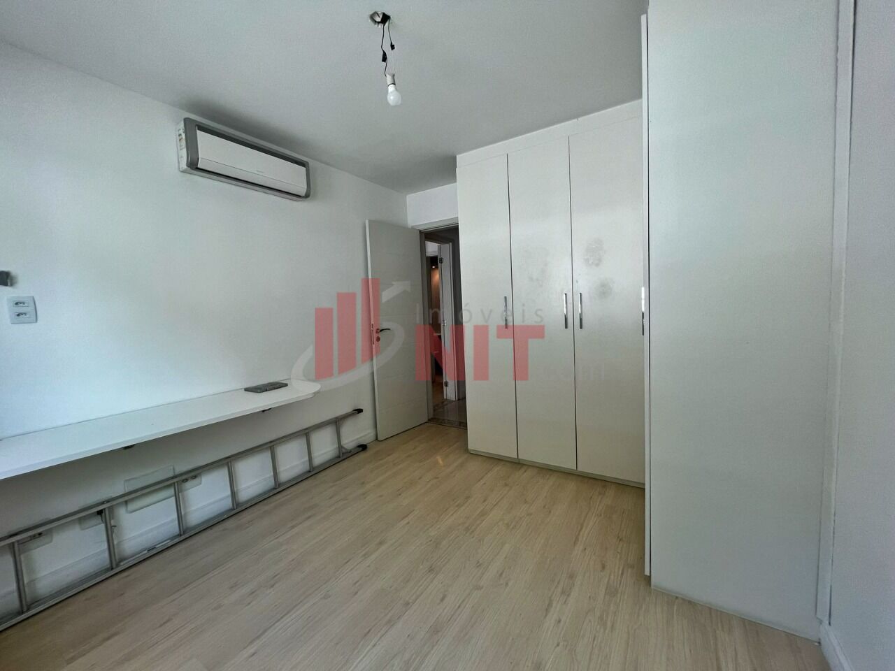 Casa de Condomínio à venda com 4 quartos, 160m² - Foto 13