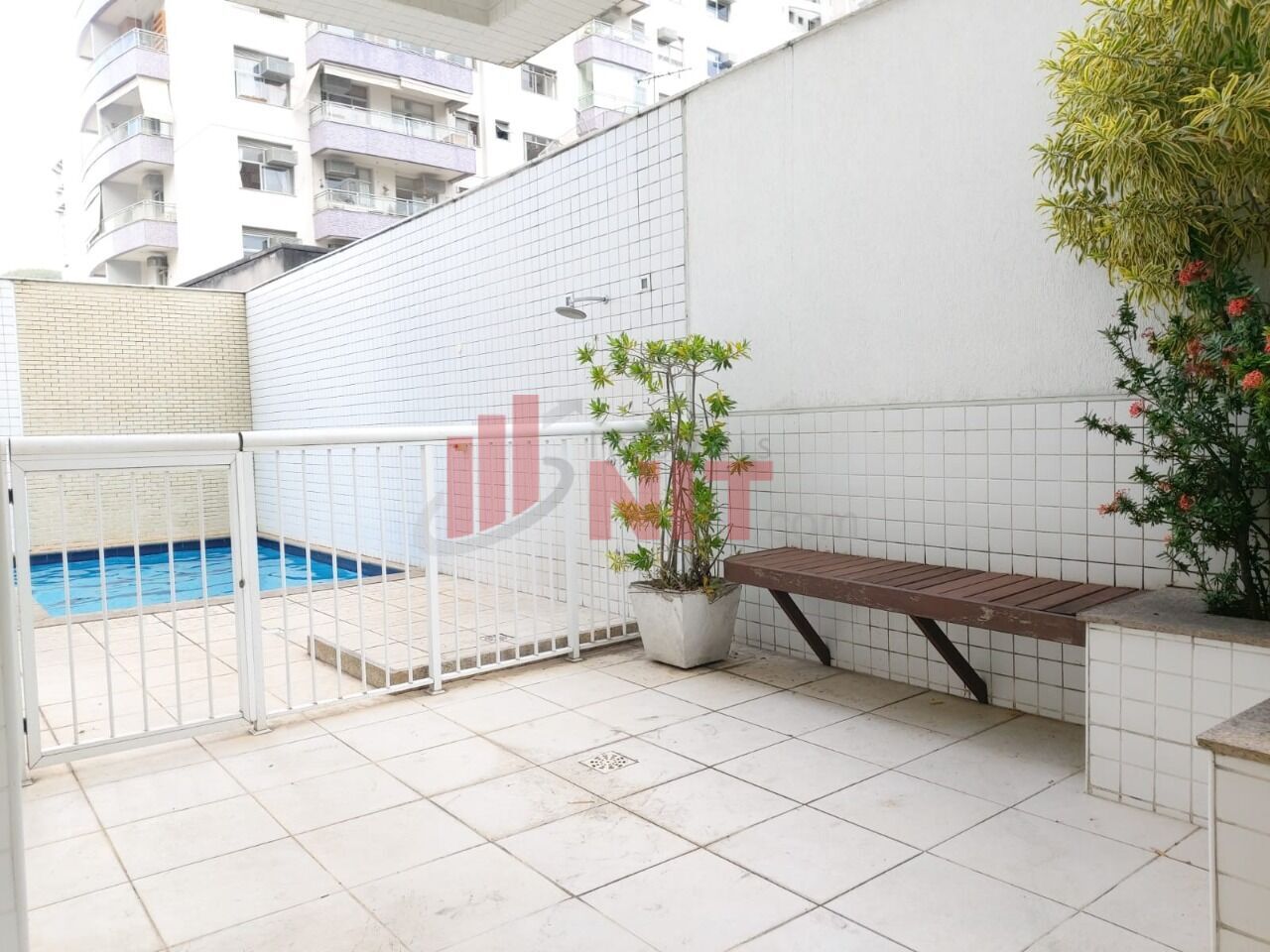 Apartamento à venda com 3 quartos, 100m² - Foto 33