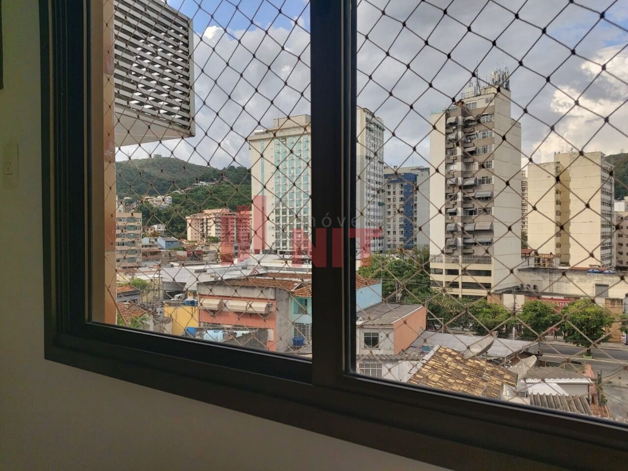 Apartamento à venda com 3 quartos, 100m² - Foto 11