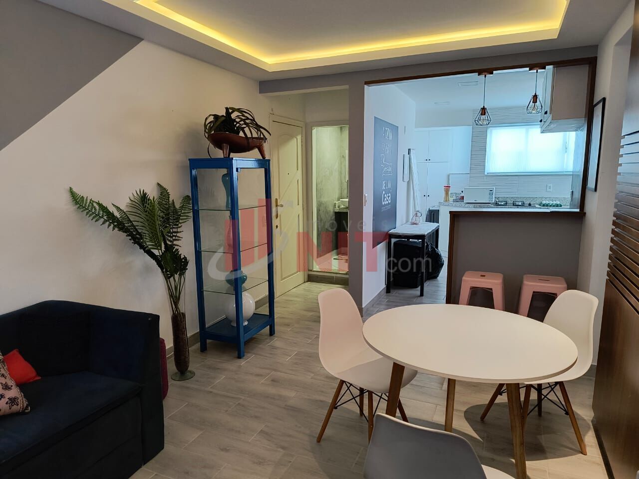 Apartamento à venda com 2 quartos, 75m² - Foto 6