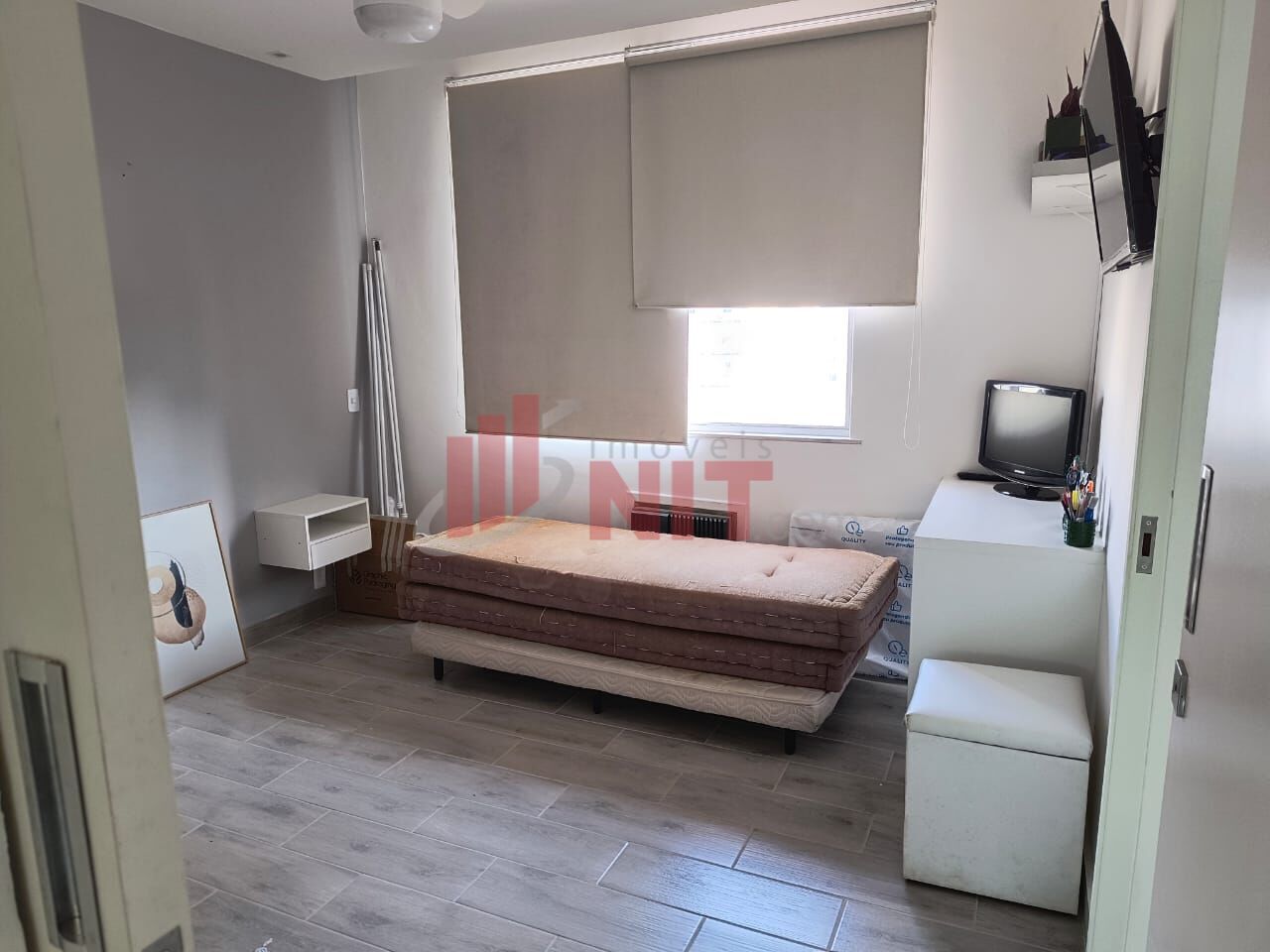 Apartamento à venda com 2 quartos, 75m² - Foto 12