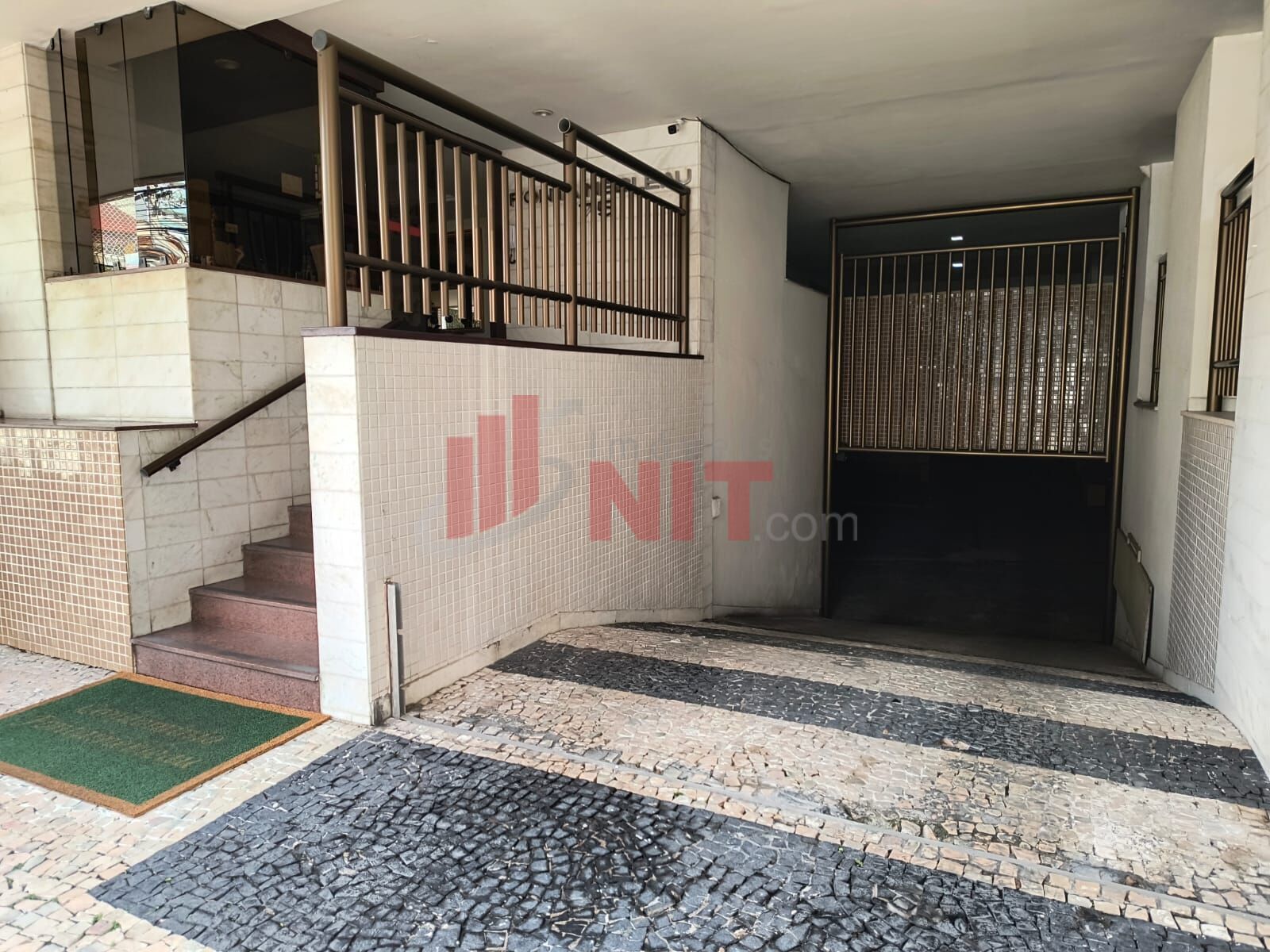 Apartamento à venda com 2 quartos, 75m² - Foto 5