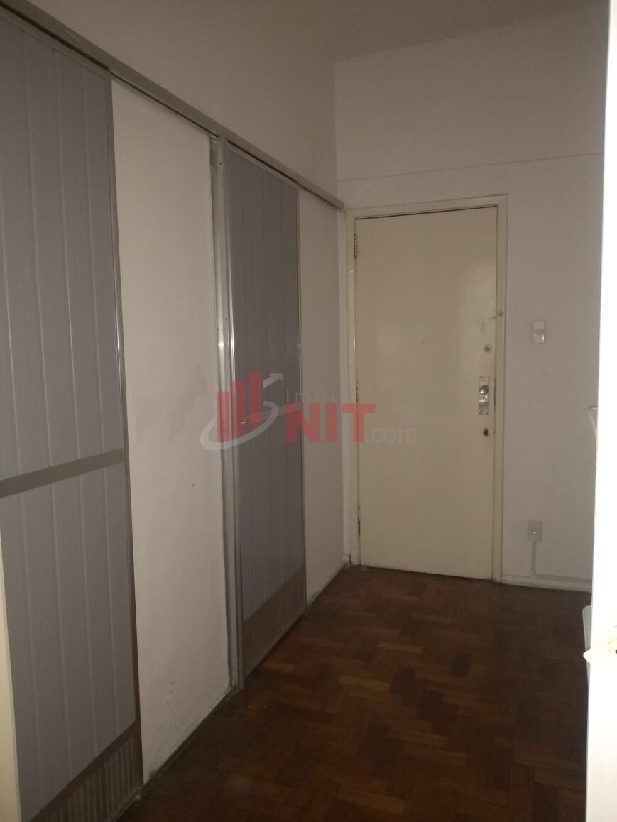 Apartamento à venda com 1 quarto, 45m² - Foto 18