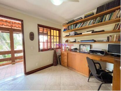 Casa à venda com 4 quartos, 210m² - Foto 18