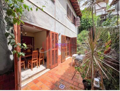 Casa à venda com 4 quartos, 210m² - Foto 20