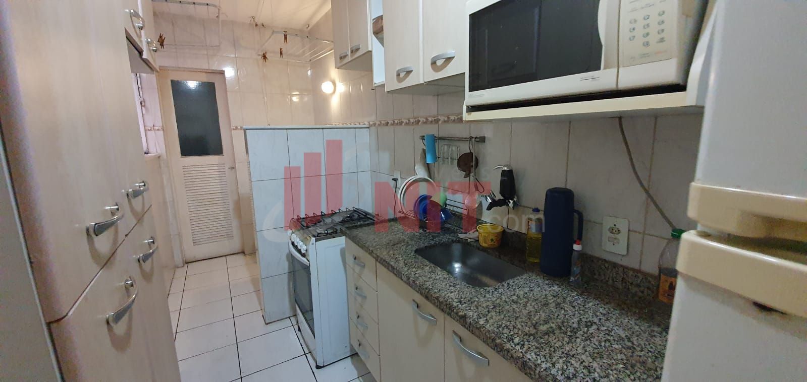 Apartamento à venda com 2 quartos, 62m² - Foto 13