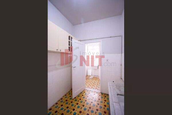 Apartamento à venda com 2 quartos, 75m² - Foto 22