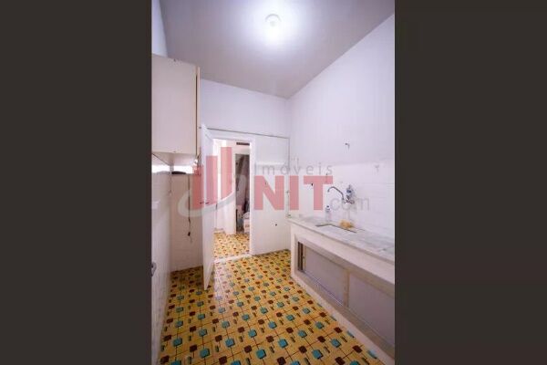 Apartamento à venda com 2 quartos, 75m² - Foto 30