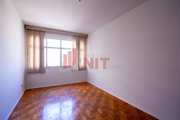 Apartamento à venda com 2 quartos, 75m² - Foto 18