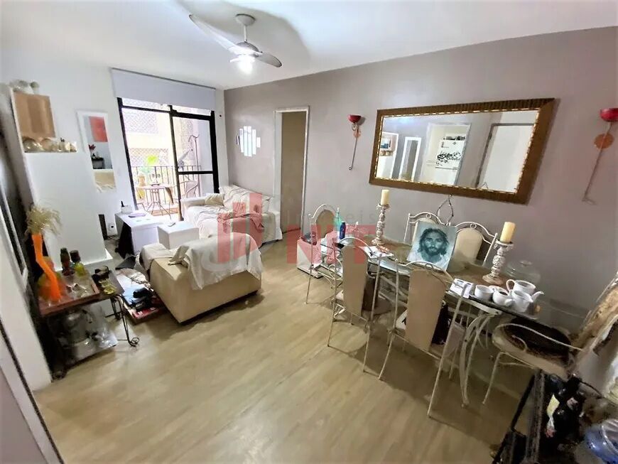 Apartamento à venda com 2 quartos, 70m² - Foto 1