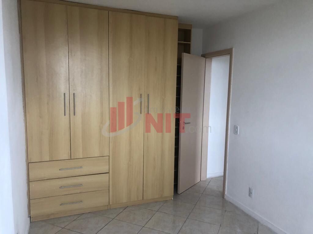 Apartamento à venda com 2 quartos, 60m² - Foto 7