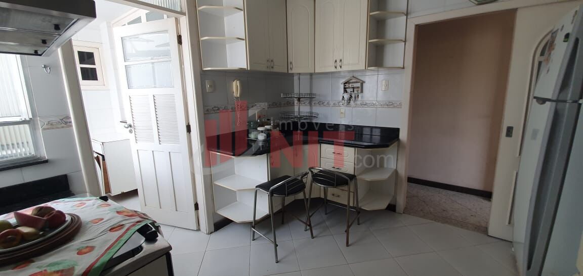 Apartamento à venda com 3 quartos, 146m² - Foto 31