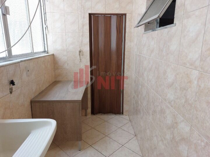 Apartamento à venda com 2 quartos, 75m² - Foto 12