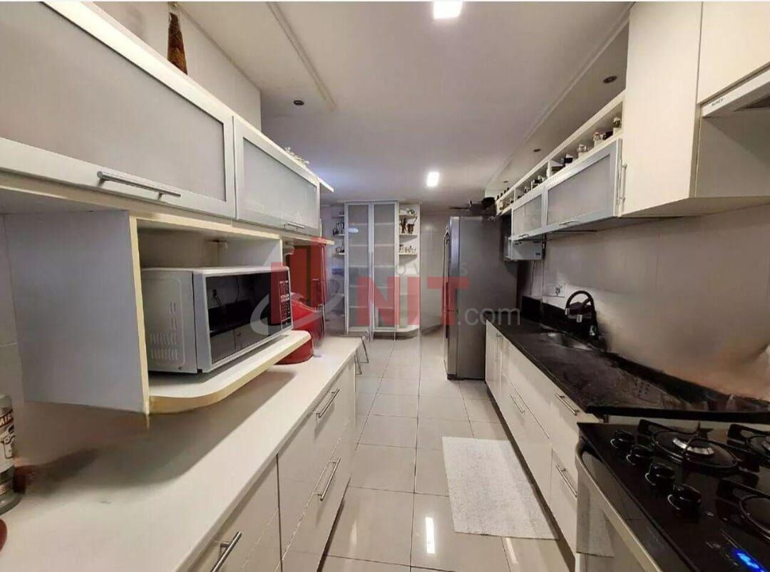 Apartamento à venda com 4 quartos, 180m² - Foto 16