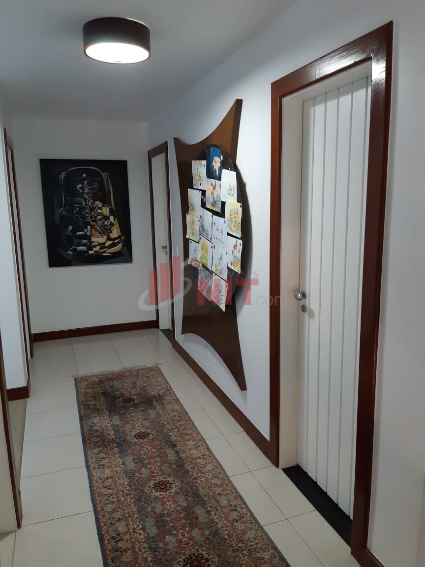 Casa à venda com 3 quartos, 365m² - Foto 21