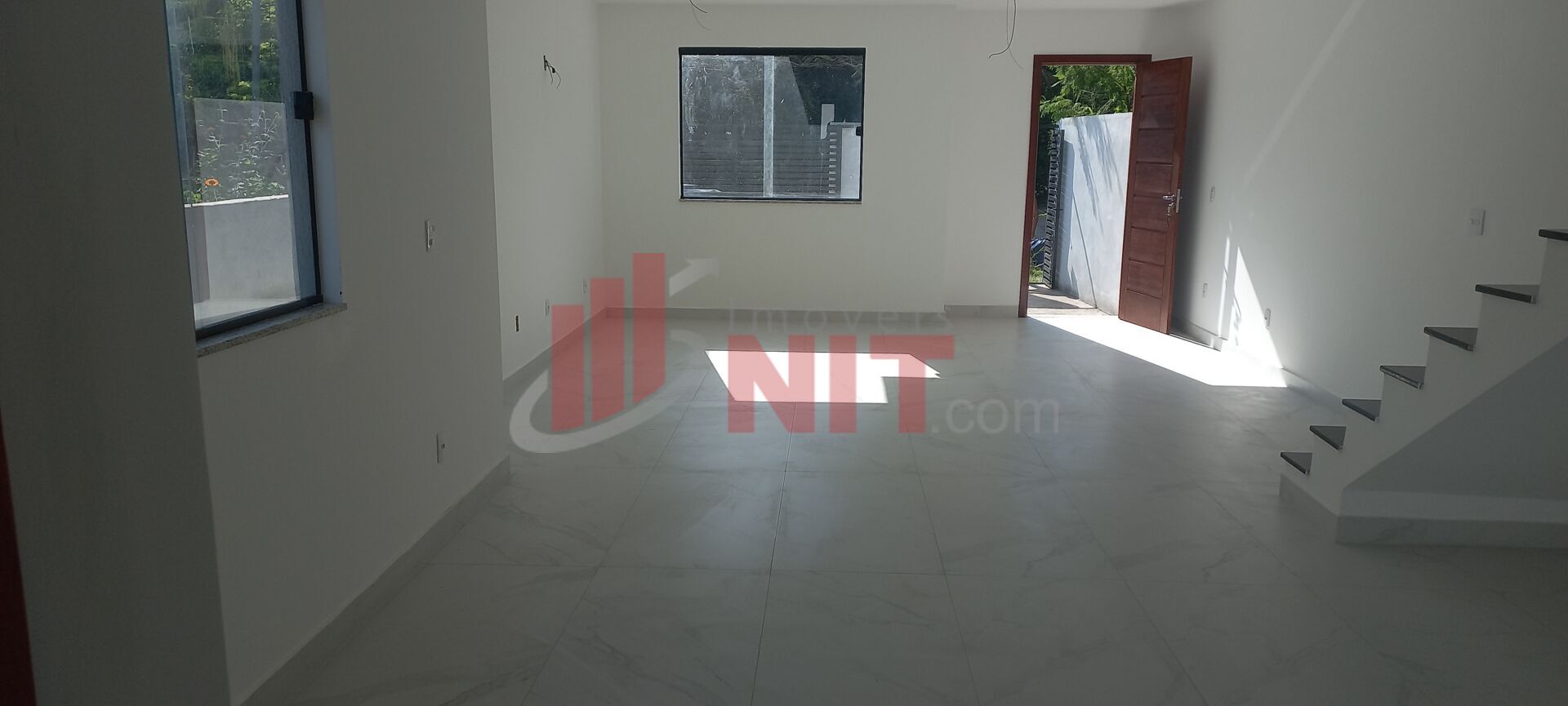 Casa à venda com 3 quartos, 180m² - Foto 4