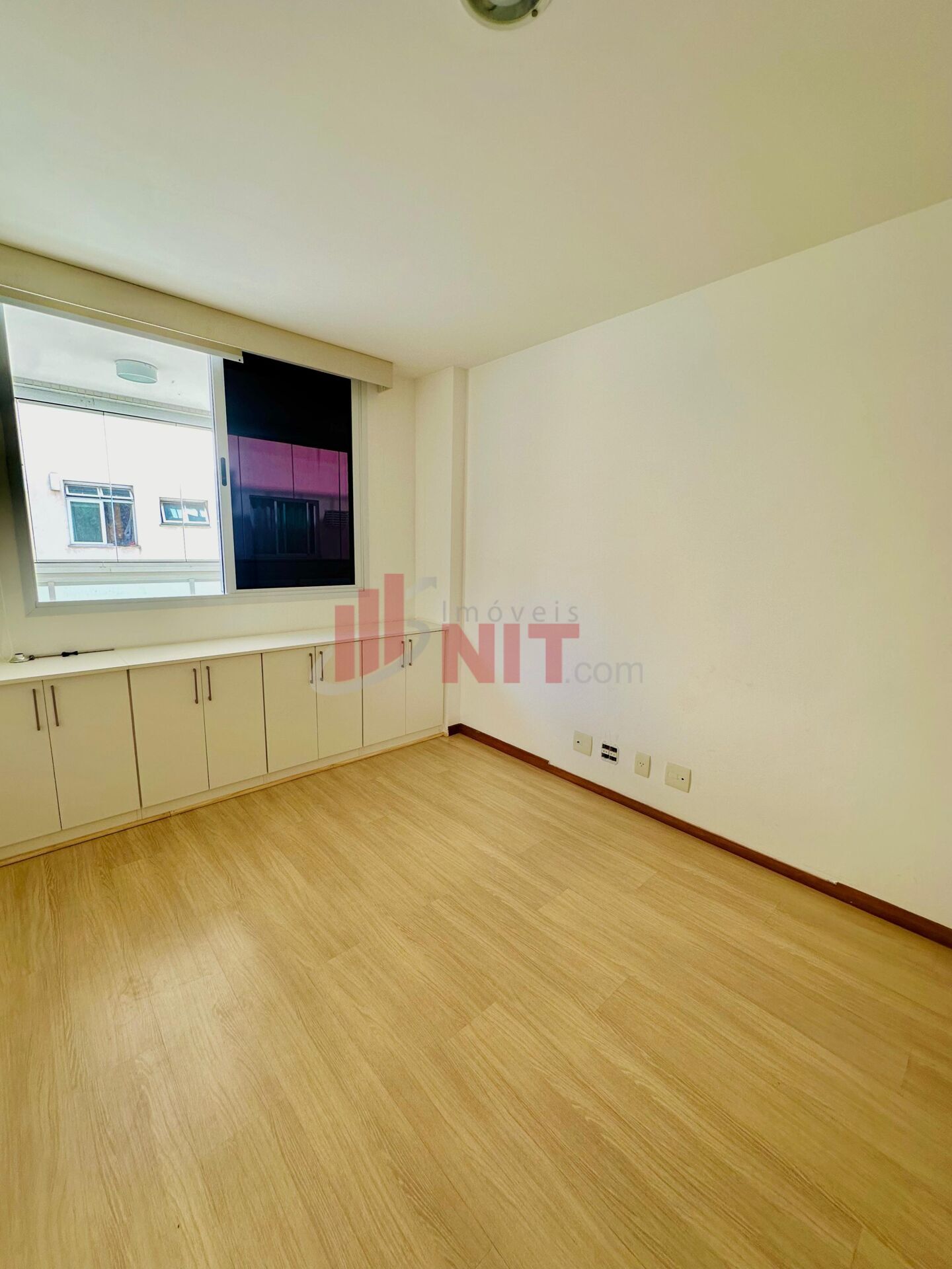 Apartamento à venda com 1 quarto, 90m² - Foto 8