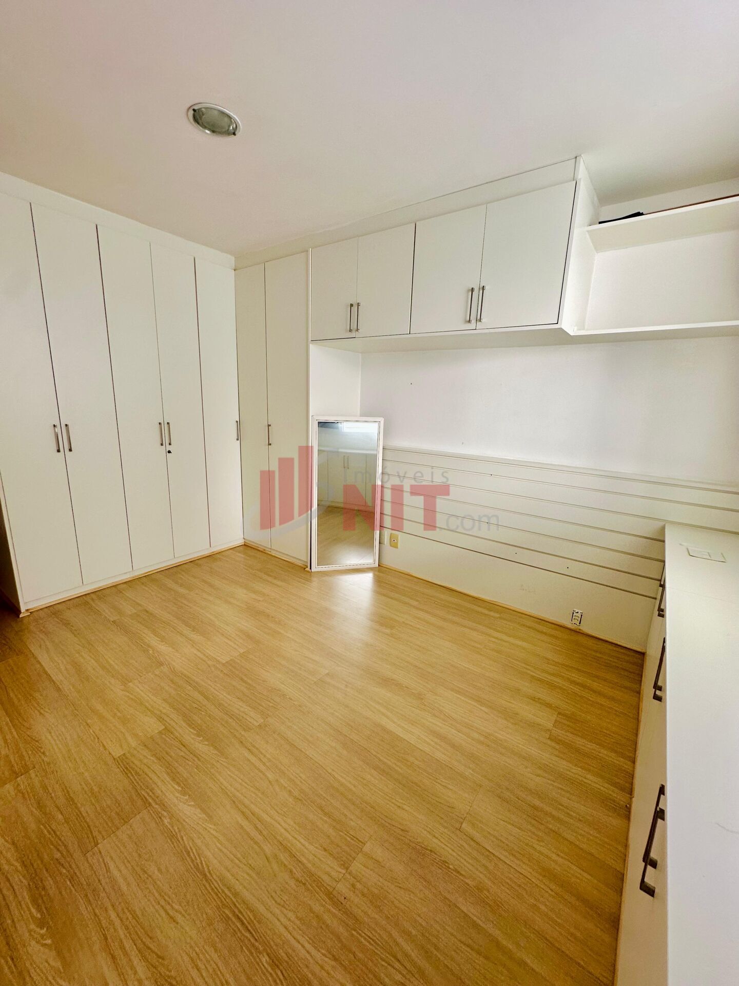 Apartamento à venda com 1 quarto, 90m² - Foto 6