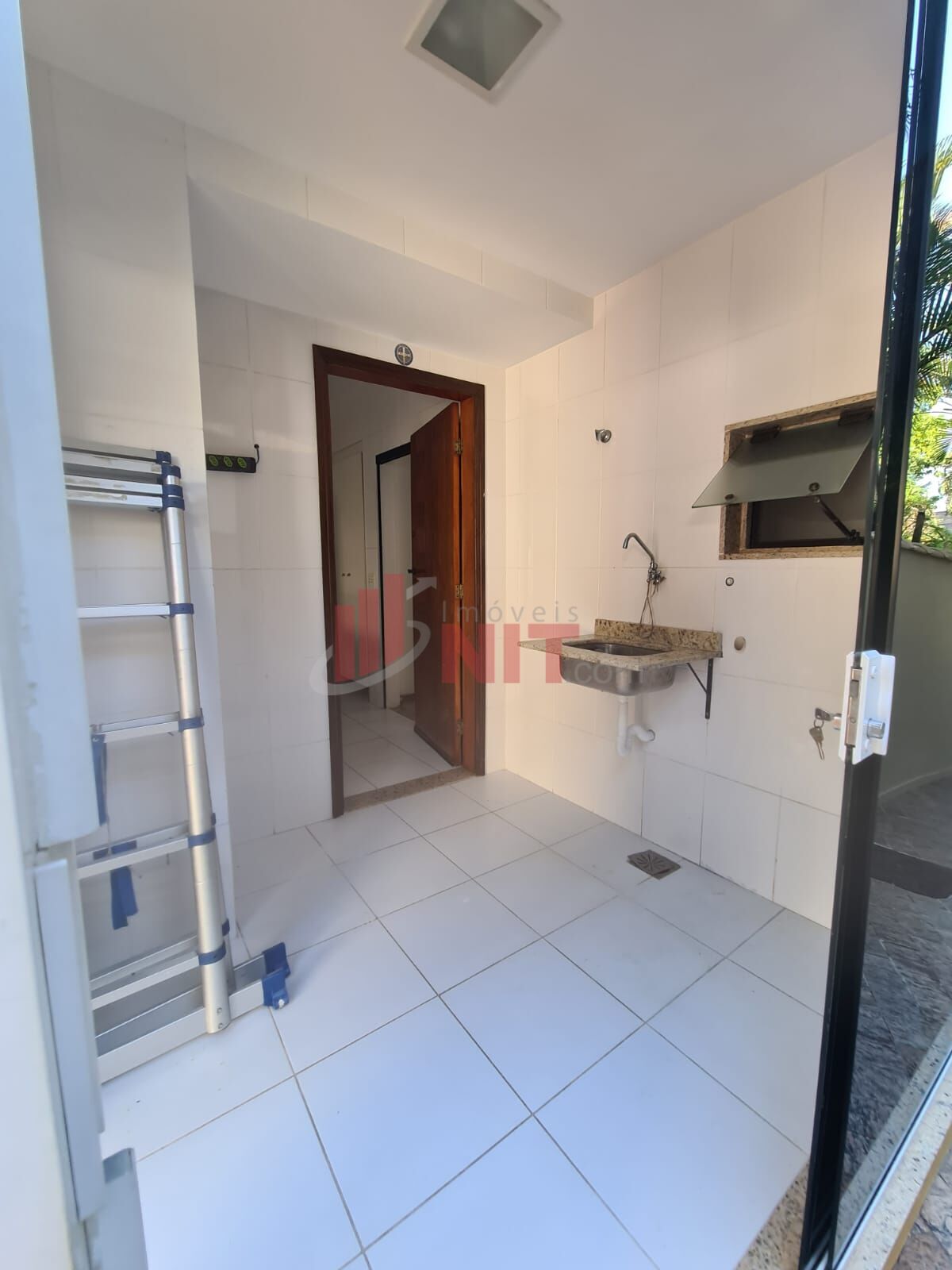 Casa à venda com 3 quartos, 147m² - Foto 13