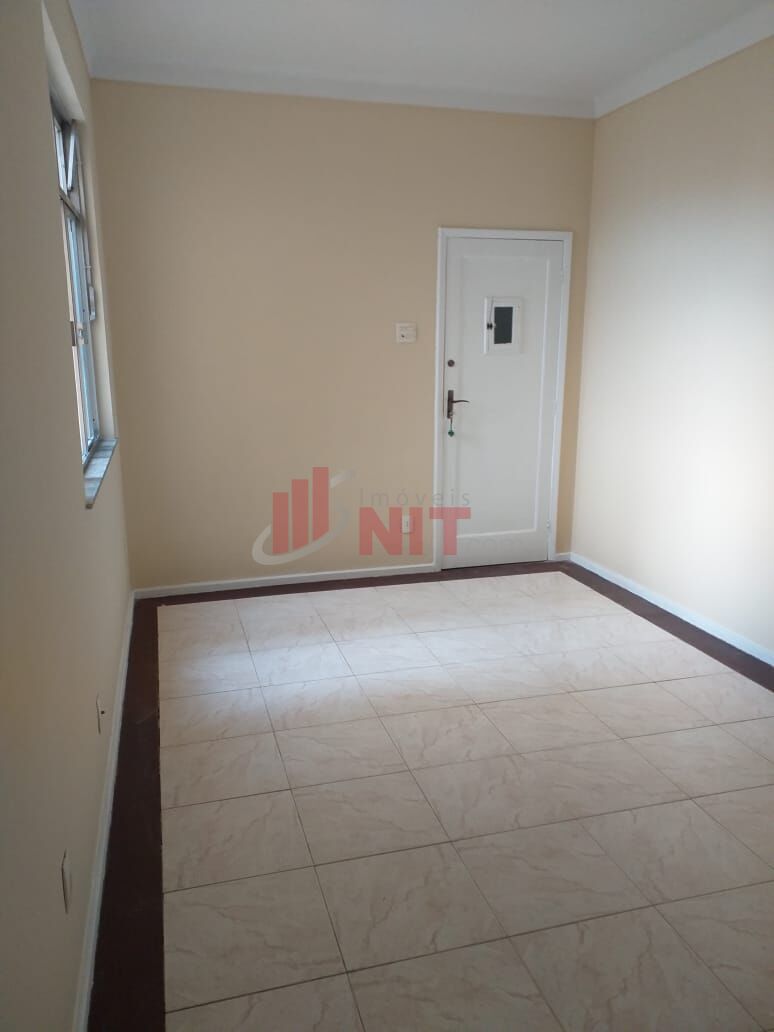 Apartamento à venda com 3 quartos, 90m² - Foto 4