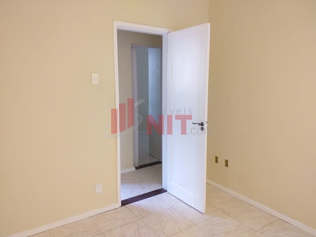 Apartamento à venda com 3 quartos, 90m² - Foto 6