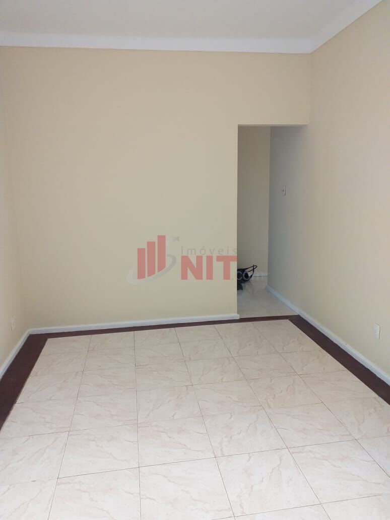 Apartamento à venda com 3 quartos, 90m² - Foto 3