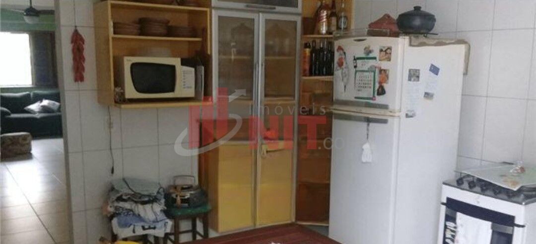 Casa à venda com 3 quartos, 200m² - Foto 8